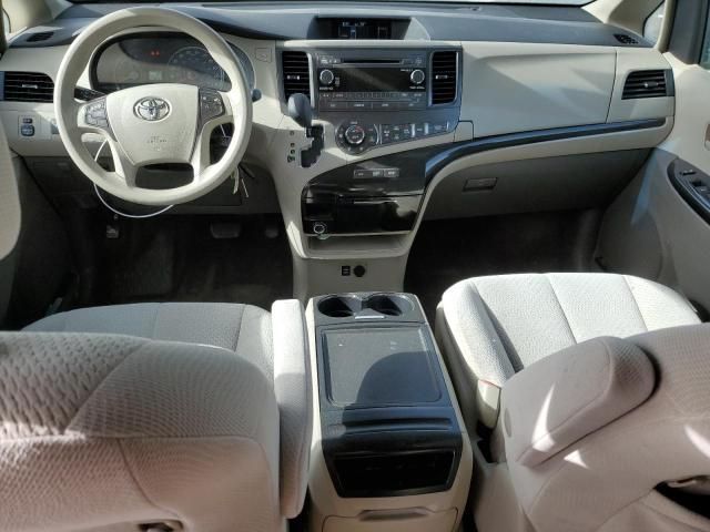 2014 Toyota Sienna LE