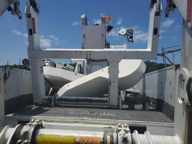 2007 Chevrolet C7500 C7C042