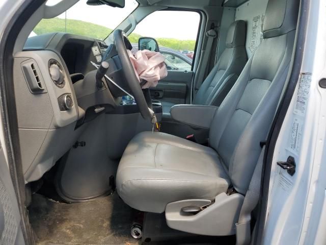 2023 Ford Econoline E350 Super Duty Cutaway Van