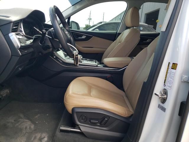 2022 Audi Q7 Premium Plus