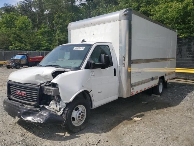 2021 GMC Savana Cutaway G3500