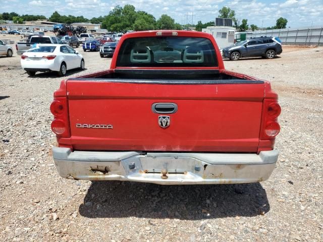 2005 Dodge Dakota Quattro