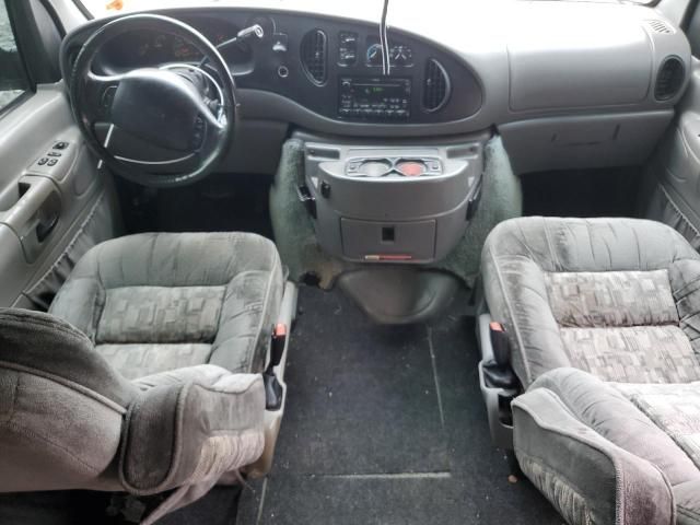 2000 Ford Econoline E150 Van