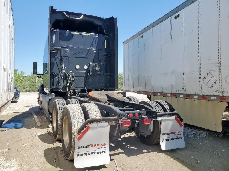 2019 International LT625