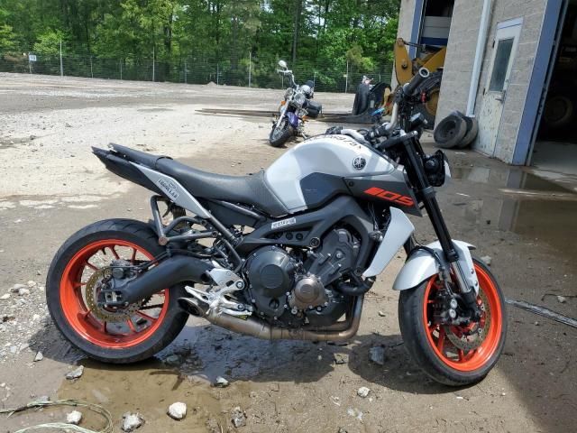 2019 Yamaha MT09