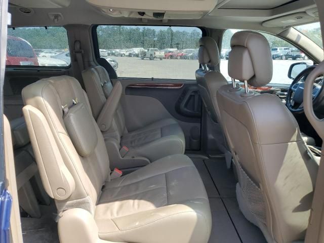 2013 Chrysler Town & Country Limited