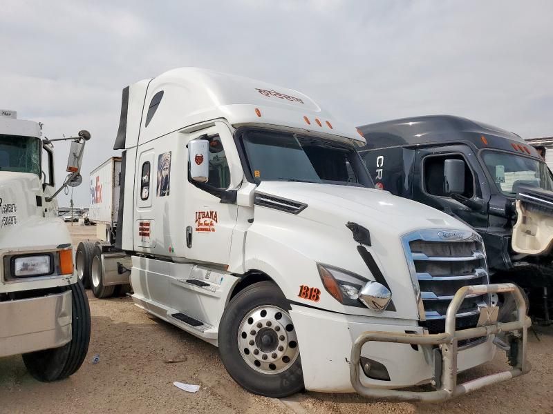 2021 Freightliner Cascadia 126 Semi Truck