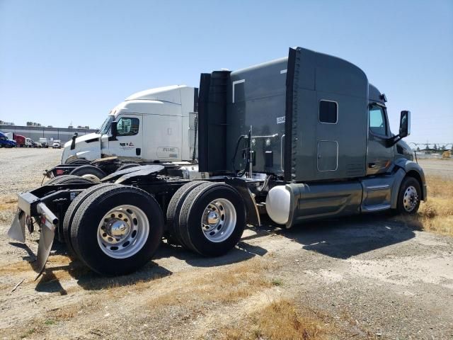 2015 Peterbilt 579