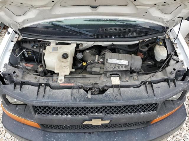 2006 GMC Savana Cutaway G3500