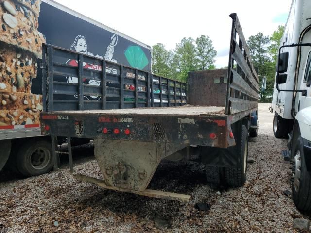2001 Freightliner Medium Conventional FL70