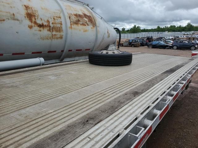 2021 East Manufacturing Flatbed Trailer