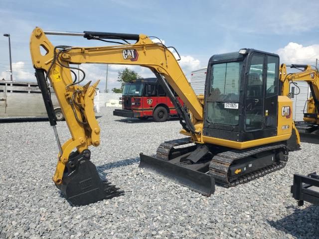 2018 Caterpillar 2018 Caterillar 305.5E2