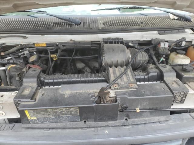 2007 Ford Econoline E450 Super Duty Cutaway Van