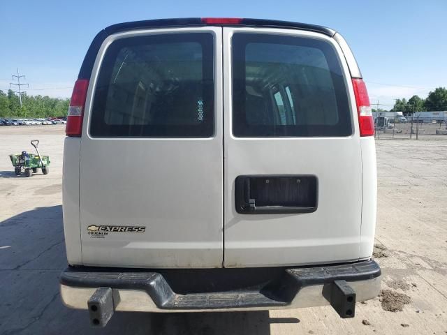 2022 Chevrolet Express G2500