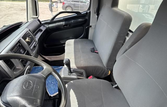 2014 Hino 258 268