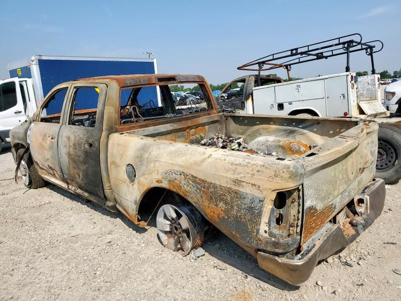 2020 Dodge RAM 1500 Classic SLT