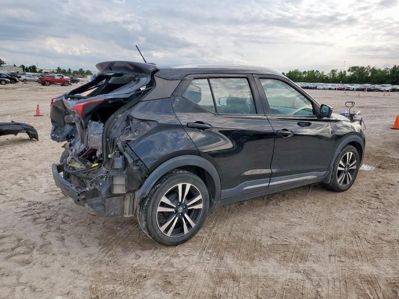 2019 Nissan Kicks S