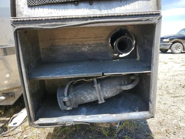 2011 Urwi 2011 Tank Truck BED