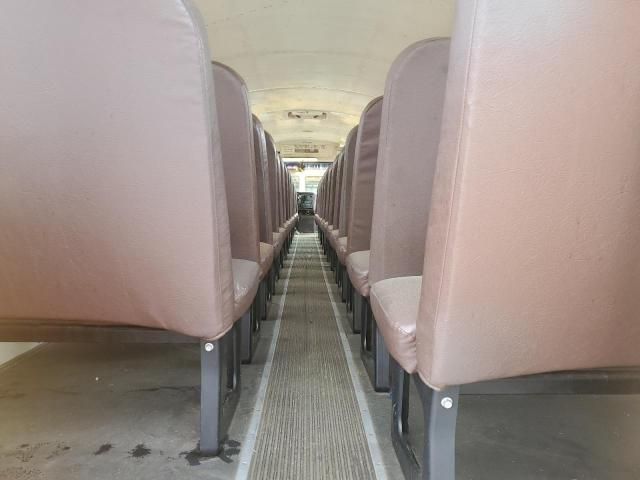 2013 Ic Corporation 3000 CE