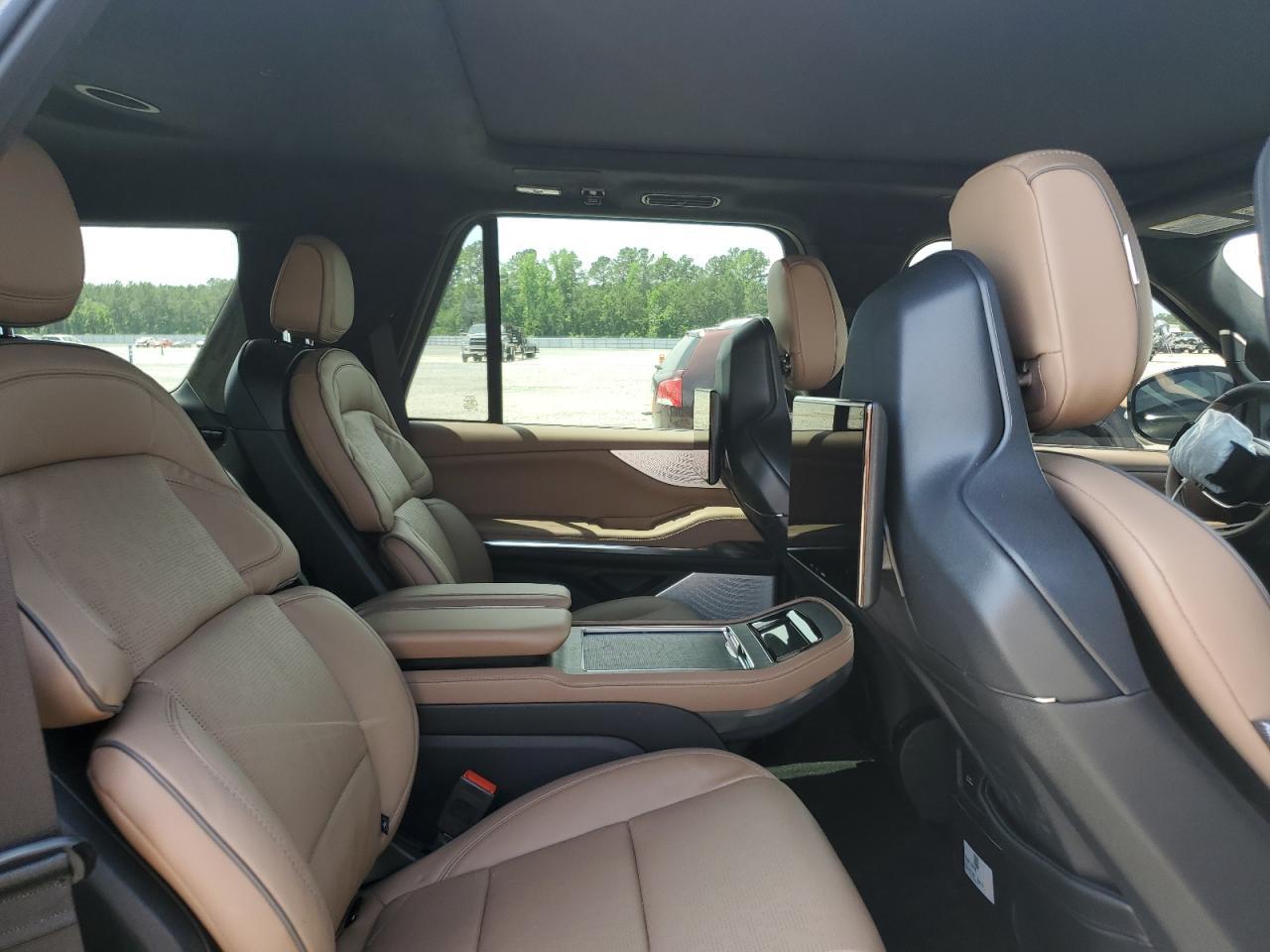 2025 Lincoln Navigator Black Label