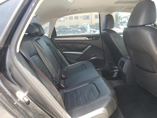 2015 Volkswagen Passat SE