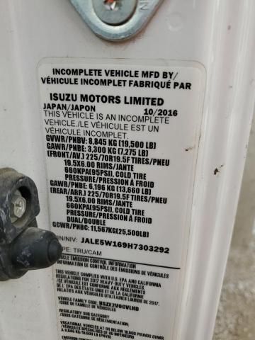 2017 Isuzu NRR