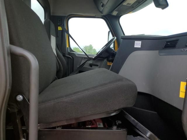 2020 Freightliner Cascadia 126 Semi Truck