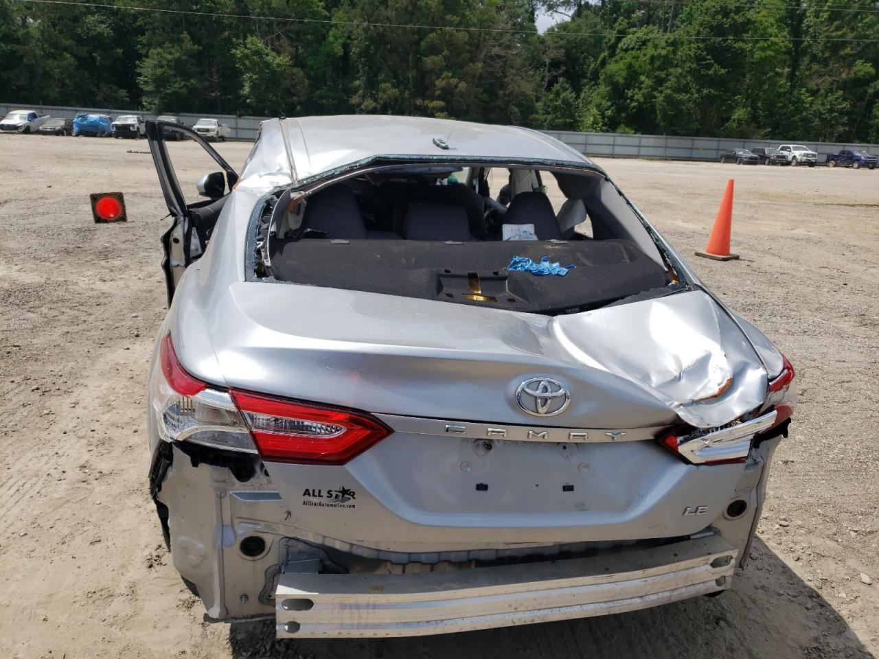 2020 Toyota Camry le