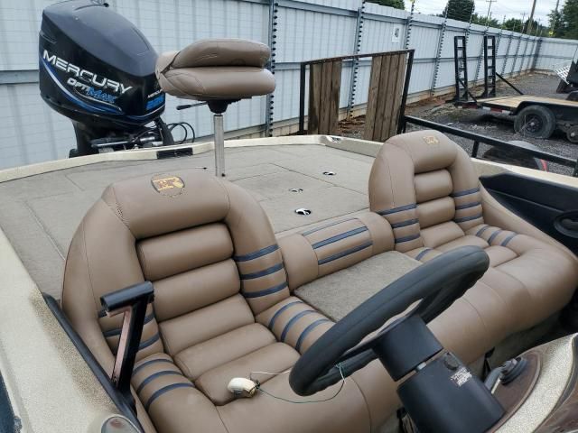 1999 Land Rover 1999 Landau Boat CO Boat