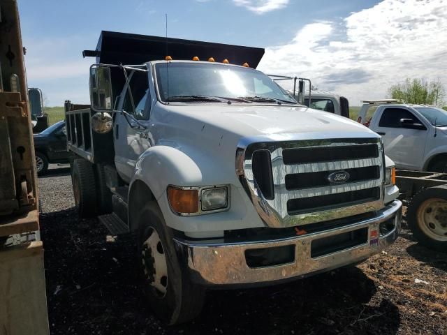 2011 Ford F750 Super Duty Dump Truck