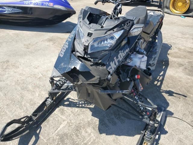 2023 Skidoo 2023 Skidoo Renegade