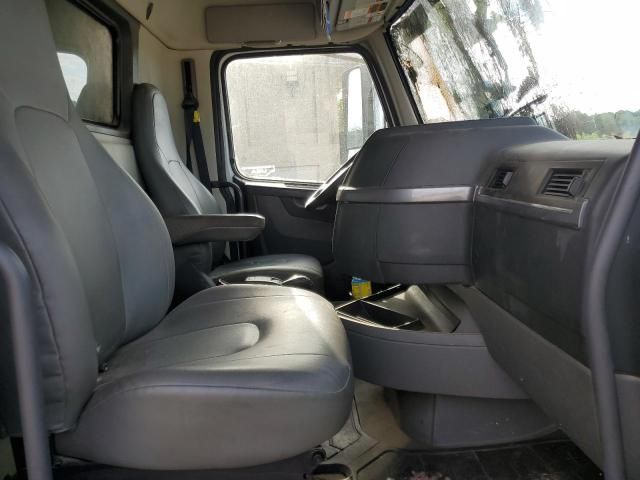 2019 Volvo VHD Grapple Crane Truck