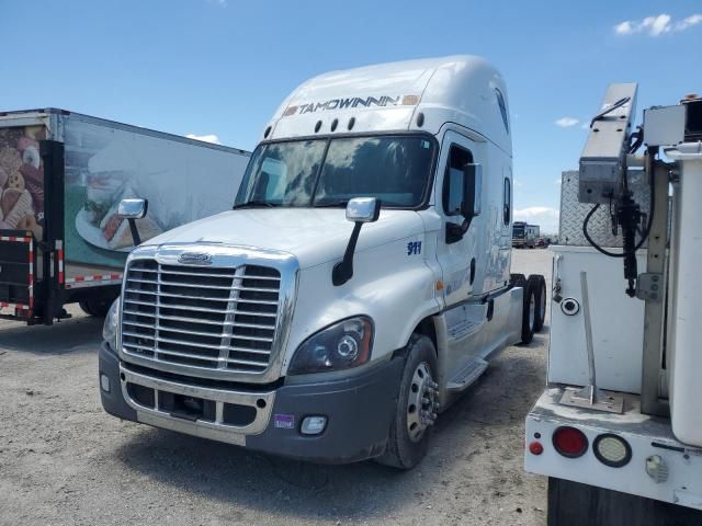 2016 Freightliner Cascadia 125