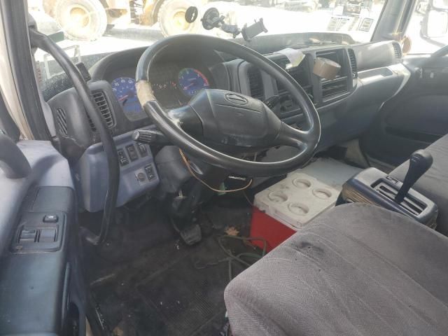 2006 Hino Hino 268