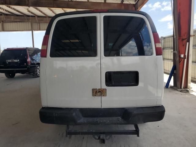 2003 Chevrolet Express G2500