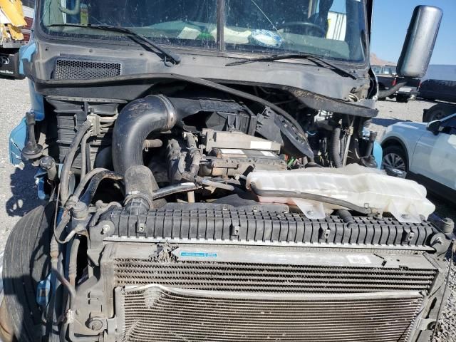 2015 Freightliner Cascadia 125