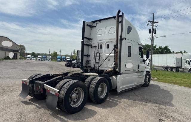 2017 Freightliner Cascadia 125