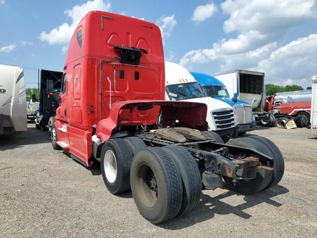 2017 Freightliner Cascadia 125 Semi Truck