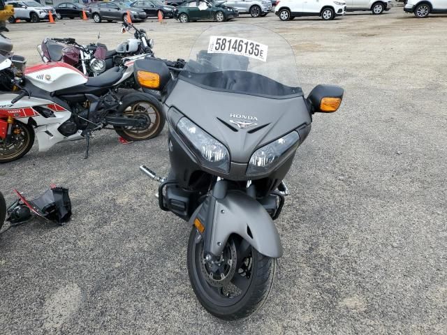 2015 Honda GL1800 B