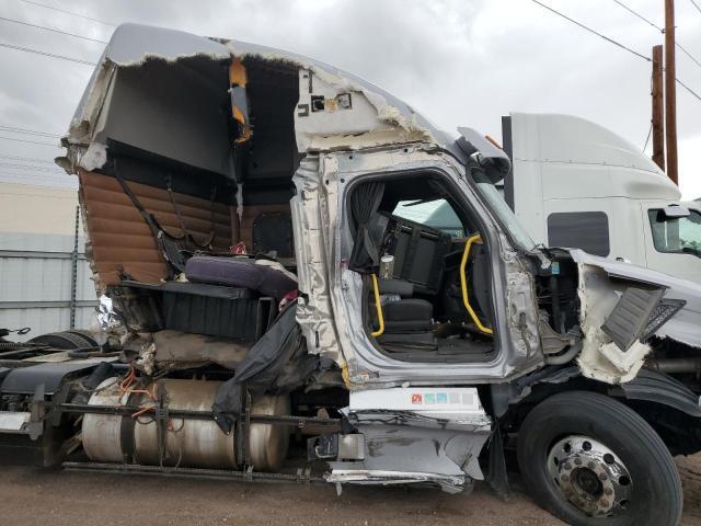 2021 Freigliner 2021 Freightliner Cascadia 126 Semi Truck
