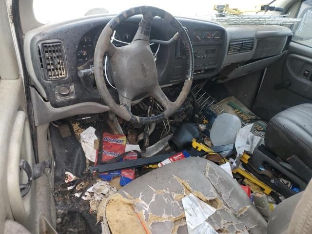 2001 Chevrolet Express G2500