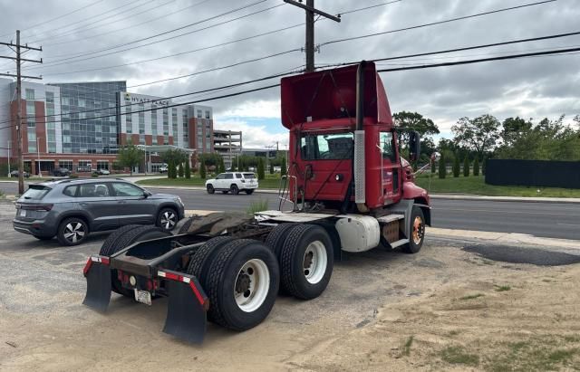 2013 Mack 600 CXU600