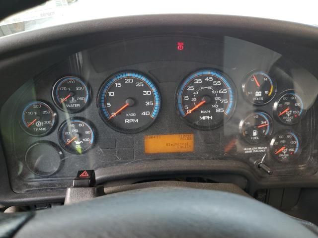 2010 Ic Corporation 3000 CE