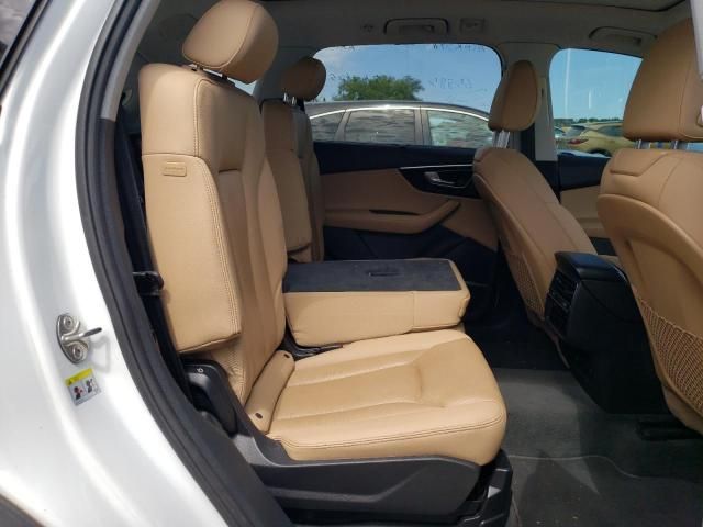 2022 Audi Q7 Premium Plus