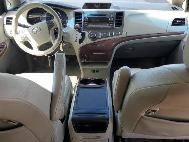 2014 Toyota Sienna XLE