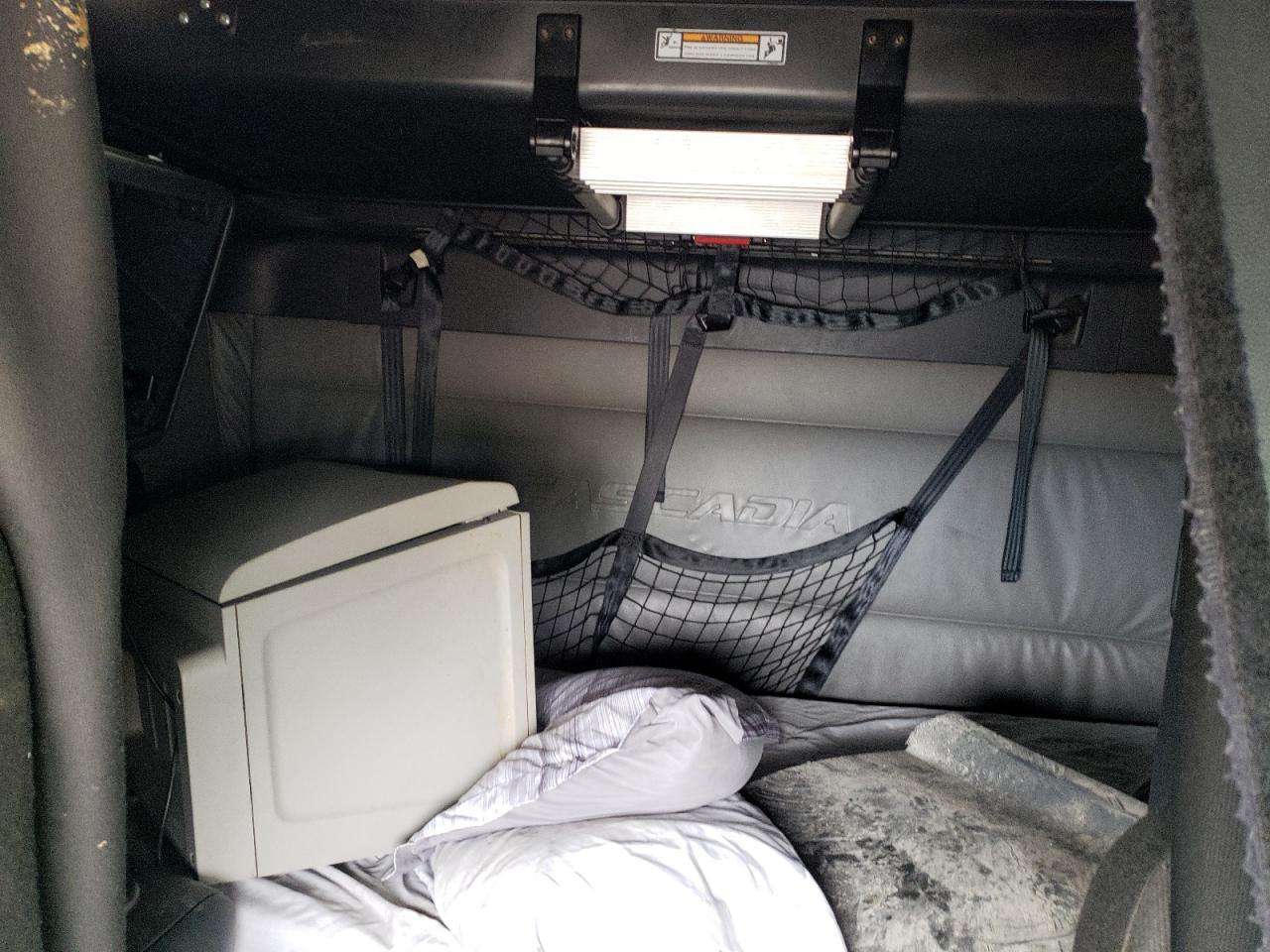 2022 Freigliner 2022 Freightliner Cascadia 126 Semi Truck