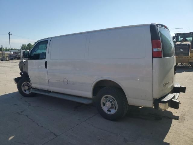 2022 Chevrolet Express G2500