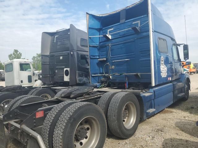 2015 Volvo VNL Semi Truck