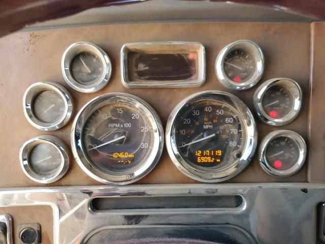 2008 Peterbilt 388 Semi Truck