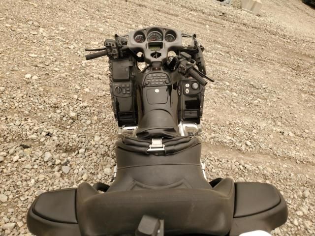 2001 Honda GL1800